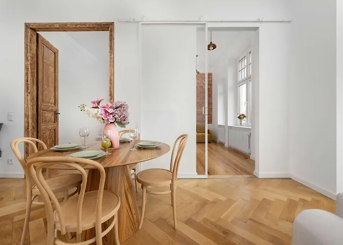 Elegant And Bright Plac Staszica Perfect For Remote Work By Renters Prestige Lägenhet Wrocław