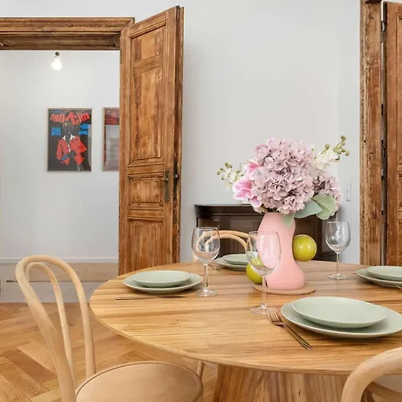 Elegant And Bright Plac Staszica Perfect For Remote Work By Renters Prestige * Wroclaw