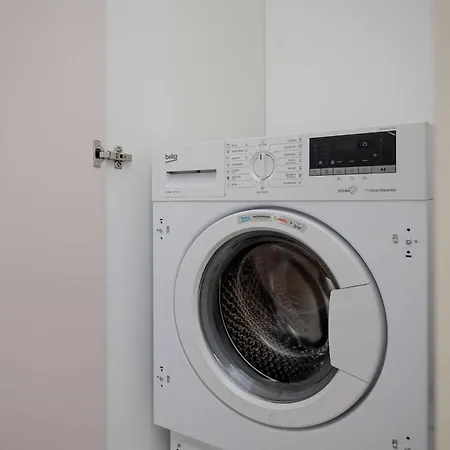 Elegant And Bright Plac Staszica Perfect For Remote Work By Renters Prestige